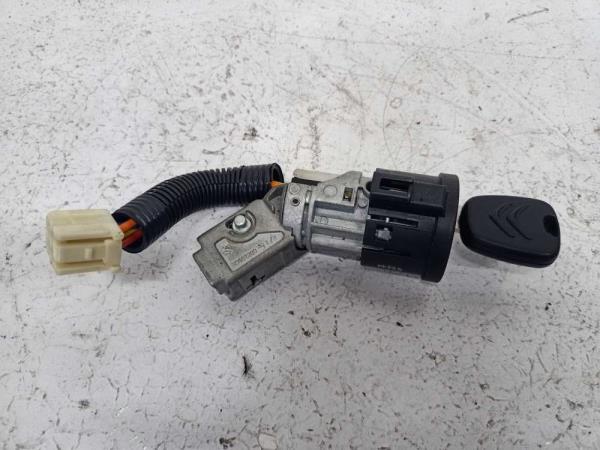 CONTACTEUR PSA - Vue 1